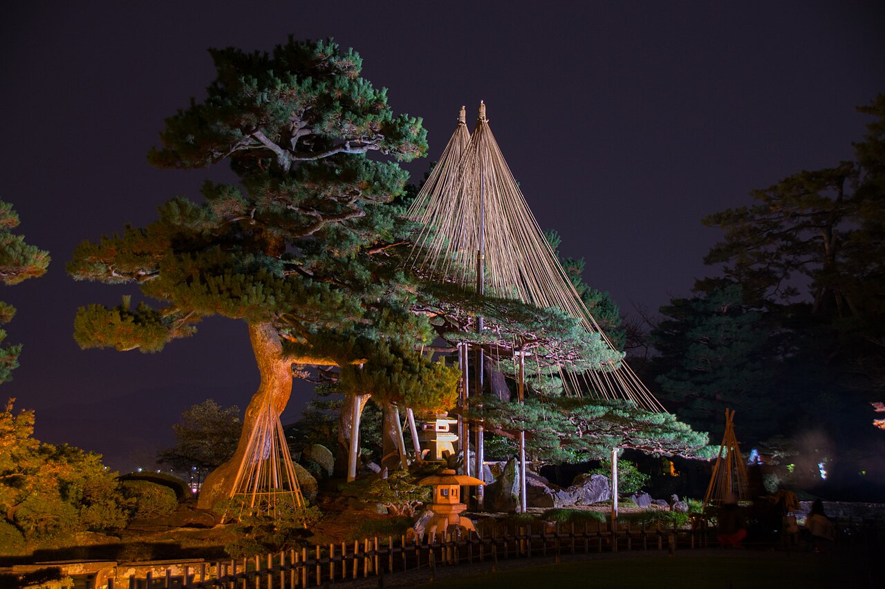 Kanazawa Kenrokuen Garden ()